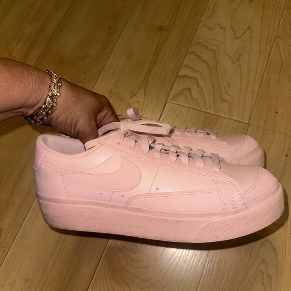 Women's Nike Blazer Low Platform Atmosphere Pink DJ0292-600 Size 10 - Picture 7 of 9